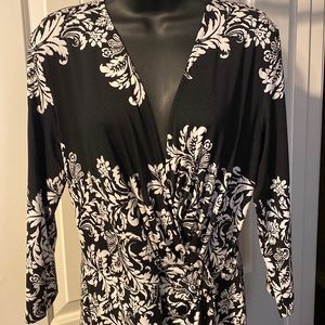 Lovely black and white print dress